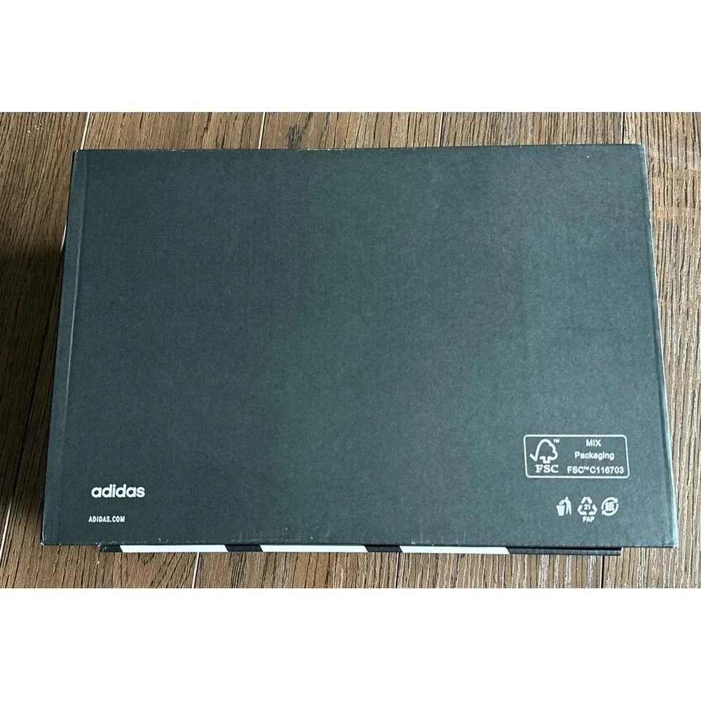 Adidas GameCourt 2M empty shoe box